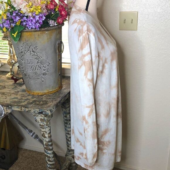 Theo & Spence long cream and latte long sweater - Picture 2 of 15